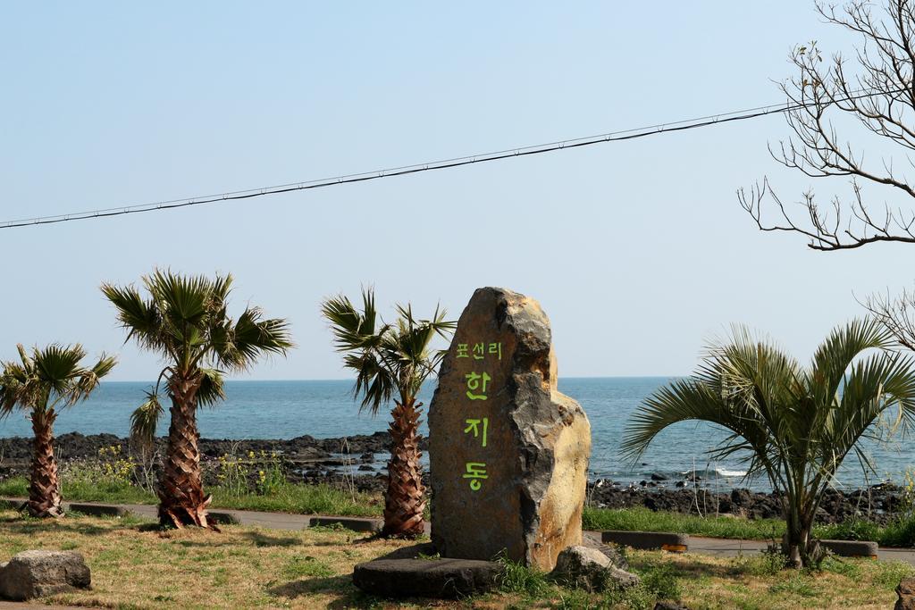 Blue Island Guesthouse Seogwipo-stad Buitenkant foto
